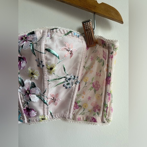 Victoria's Secret Dream Angels Lace up Bra top embroidery floral white boho rare - Picture 8 of 14